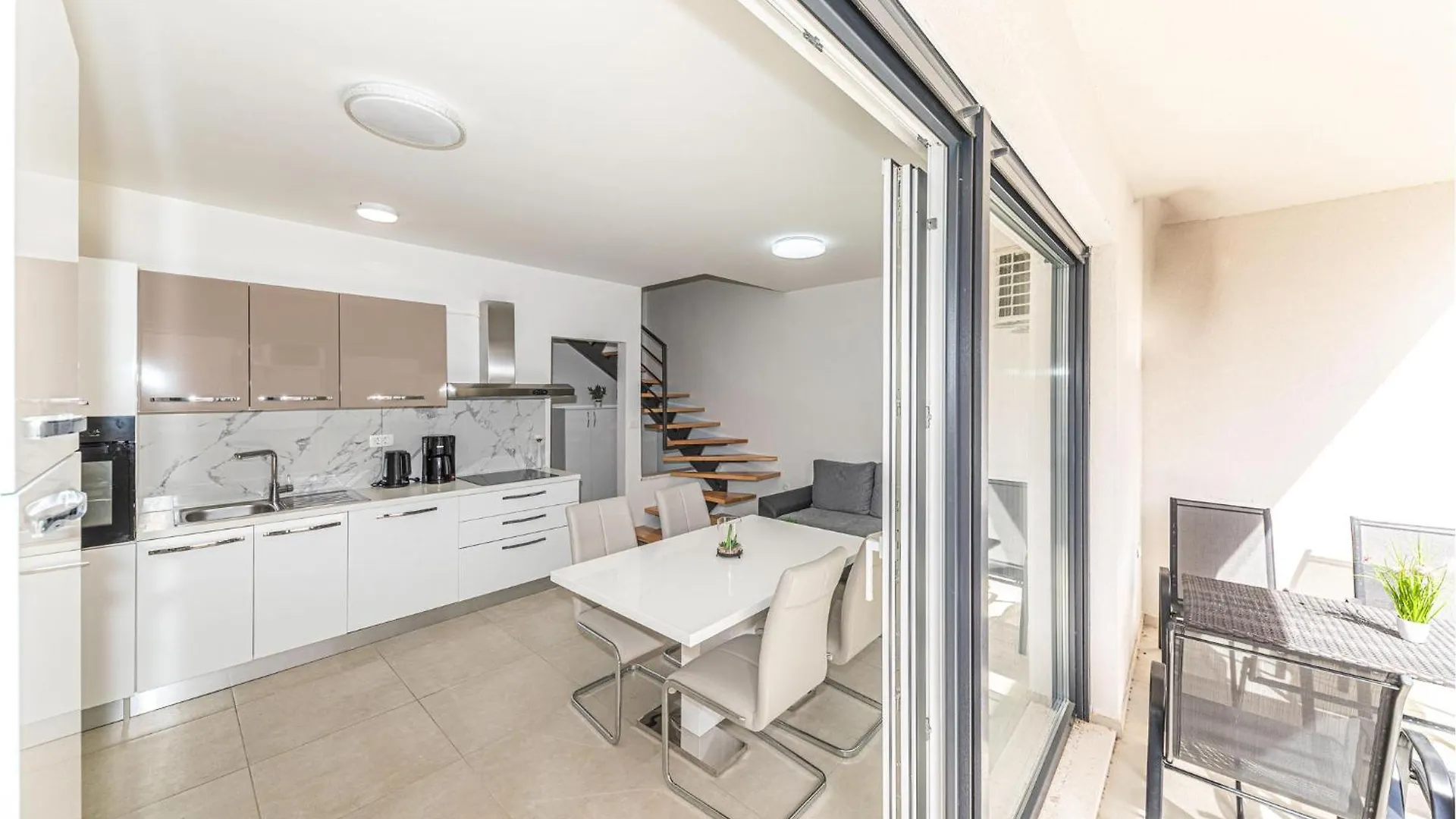 Beautiful Apartment In Seget Donji With Wifi Trogir 0*,